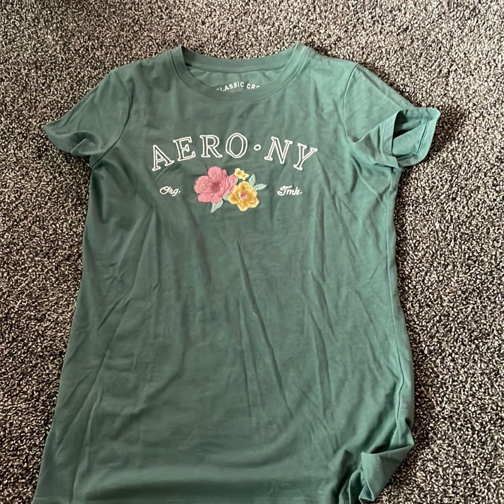 Aeropostale classic crew t-shirt